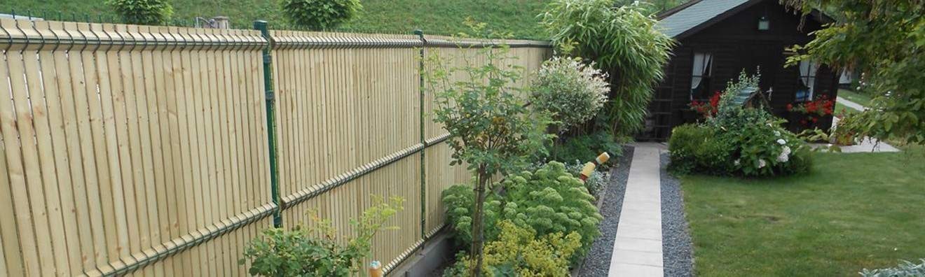 Bandes Brise-Vue en PVC Rigide pour clôture Double Fil de Jardin